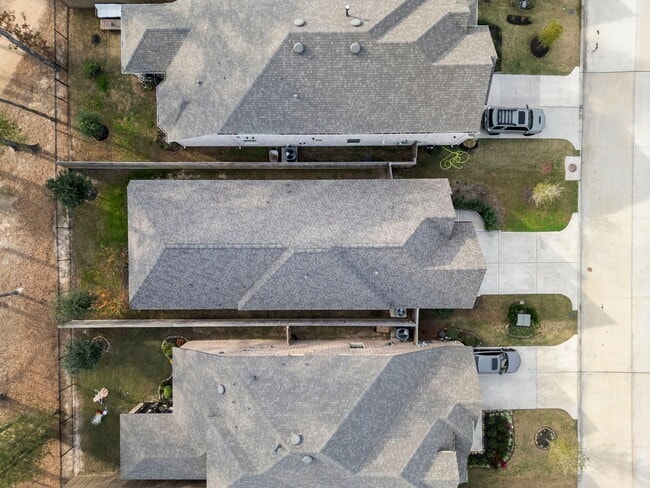 Building Photo - 7438 Cattail Fls Ln