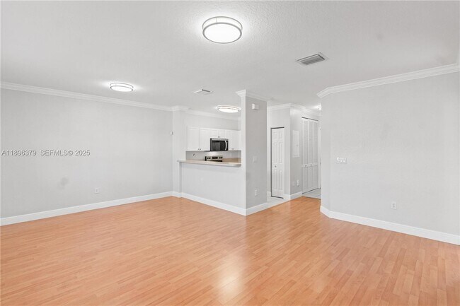 Building Photo - 1398 NE 33rd Ave