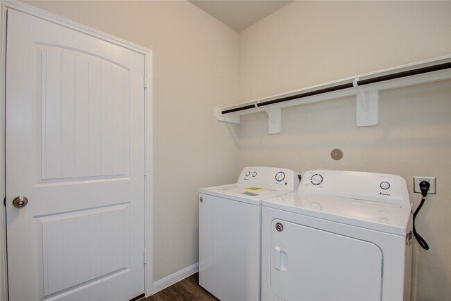 Building Photo - 24718 Signorelli Way