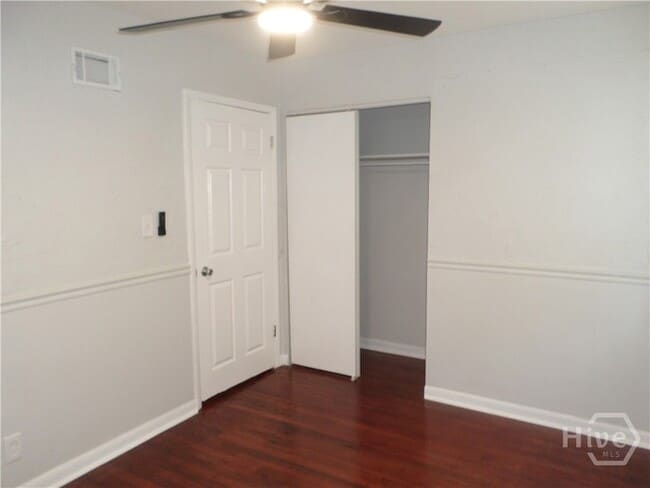 Building Photo - 213 Olmstead Dr