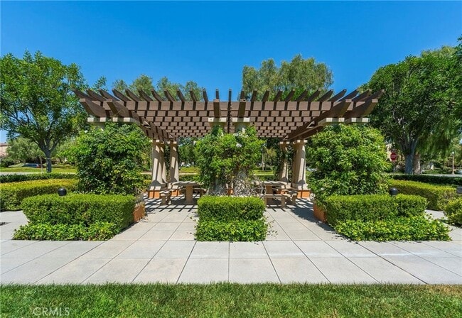 Building Photo - 185 Pathway