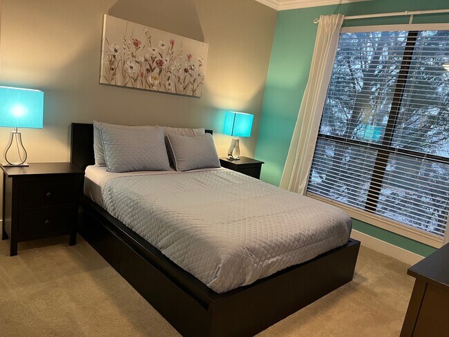 Building Photo - 4605 Cedar Springs Rd