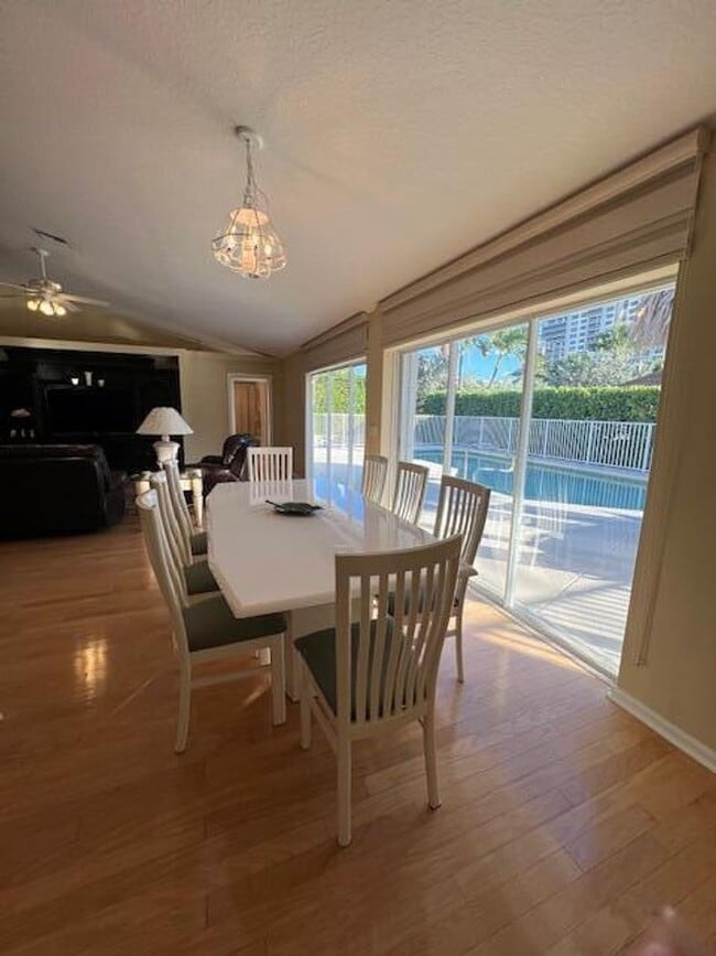 Building Photo - 1299 Morse Blvd