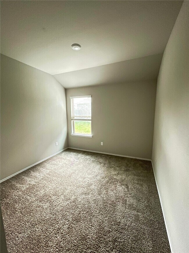Building Photo - 16004 Birch Bay Ln