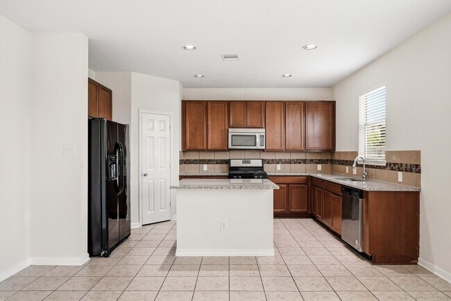 Building Photo - 4934 Lattimore Creek Dr