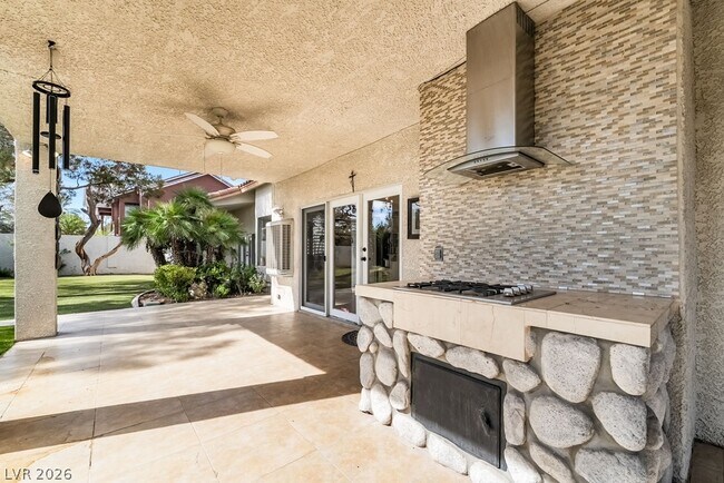 Building Photo - 4440 Newell Dr