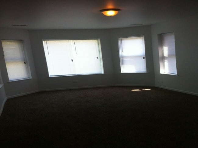 Living Space - 8152 S Evans