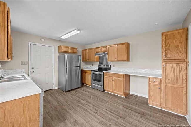 Building Photo - 6309 Cicada St