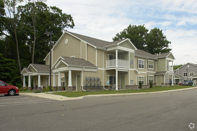 Primary Photo - Beeline Apartments