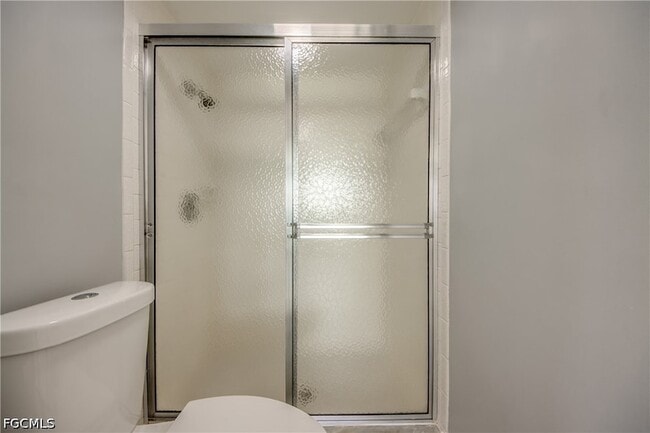 Building Photo - 2526 SE 16th Pl