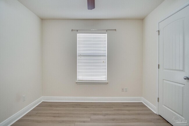 Building Photo - 3985 Embers Landing