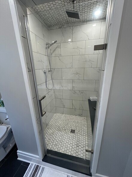 Shower - 448 Crescent Ave