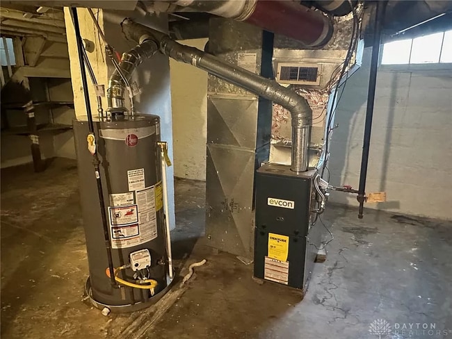 Building Photo - 11 Grove Ave