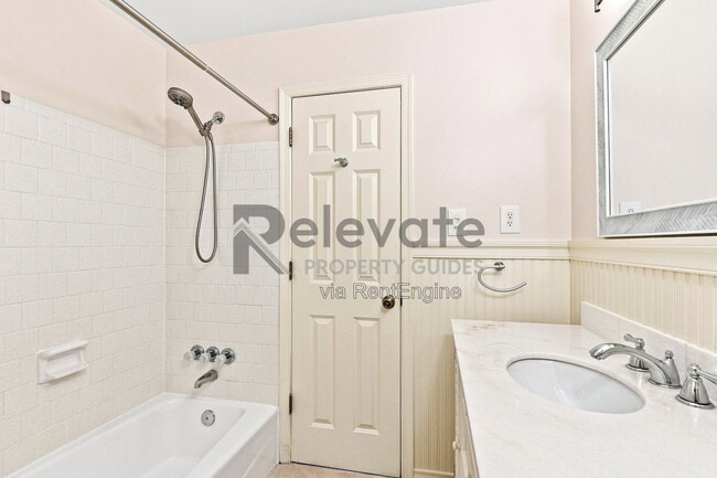 Building Photo - 2321 Pleasant Run Dr