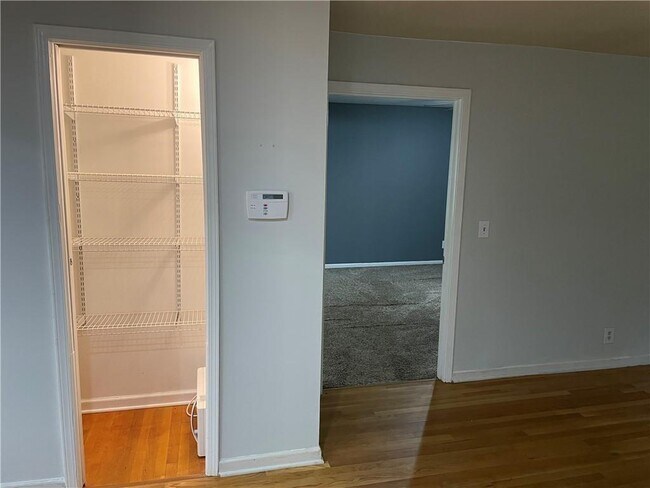 Building Photo - 682 E Morningside Dr NE