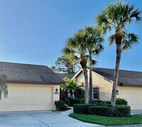 Building Photo - 7186 Lakeside Dr