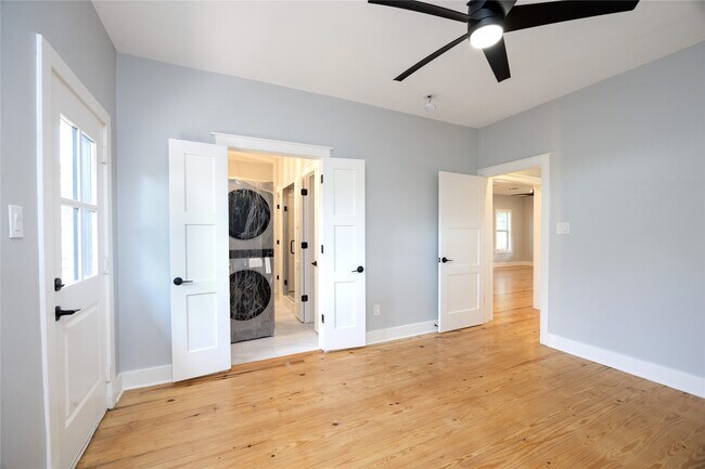 Building Photo - 1102 Bingham St