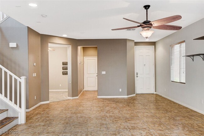 Building Photo - 9768 Plane Tree Ct