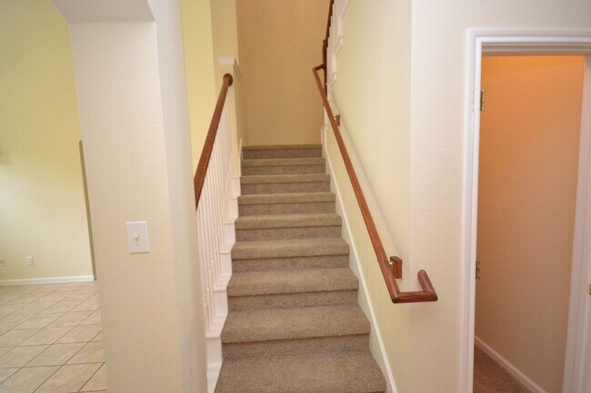 Building Photo - 1123 Winding Creek Pl