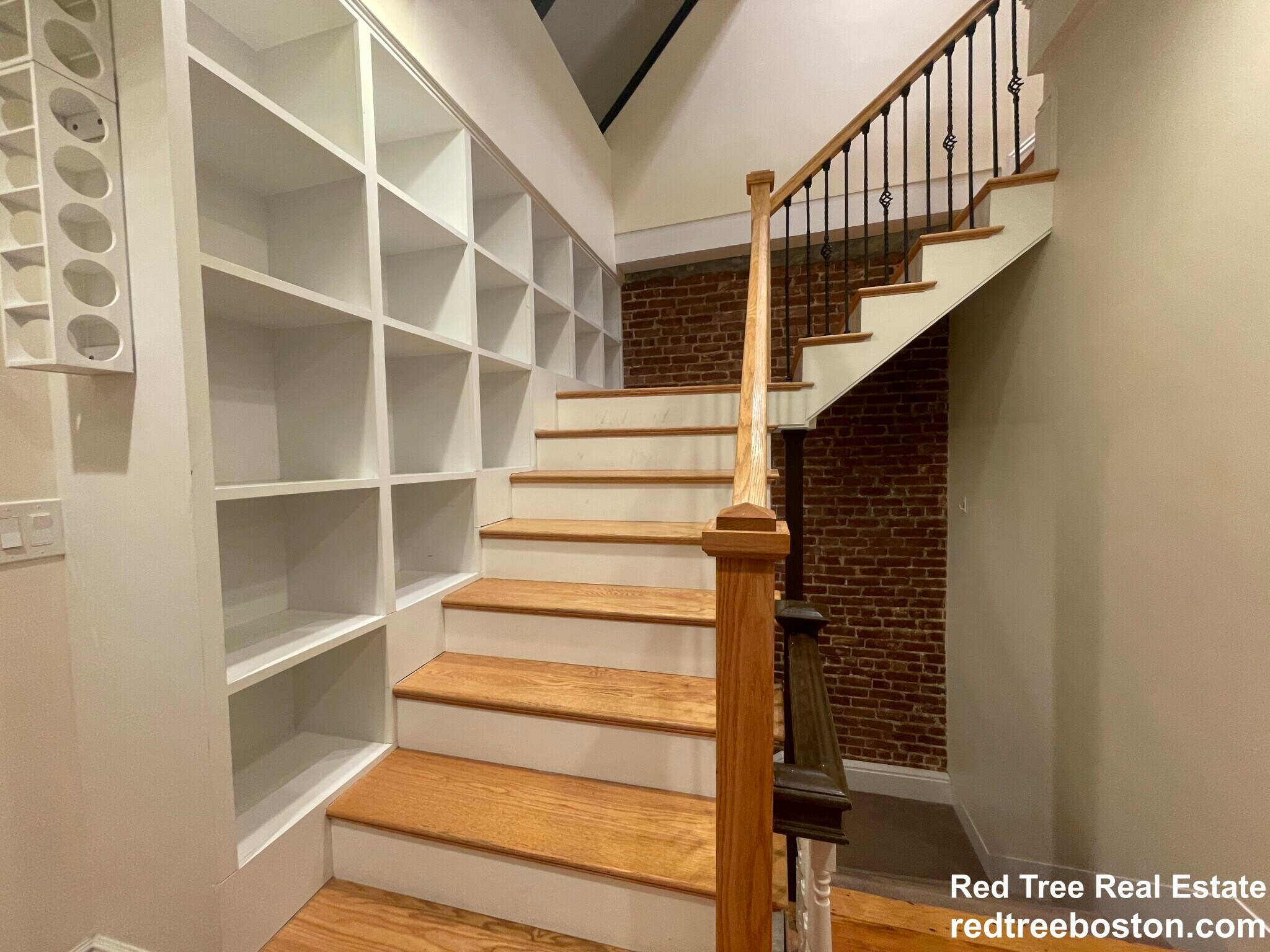 Building Photo - 1616 Beacon St