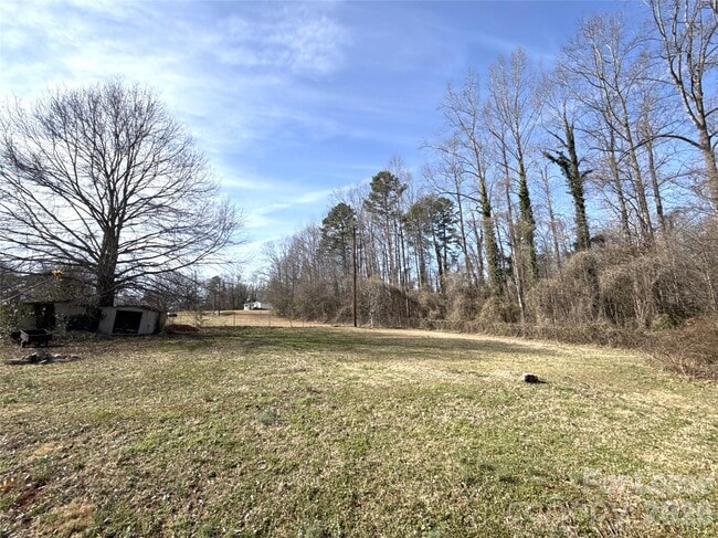 Building Photo - 513 Rhodes Ave