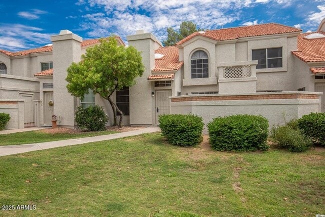Primary Photo - 1717 E Union Hills Dr