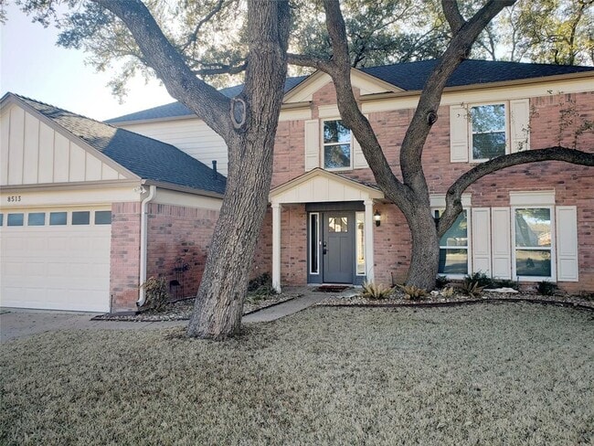 Building Photo - 8513 Portage Cove