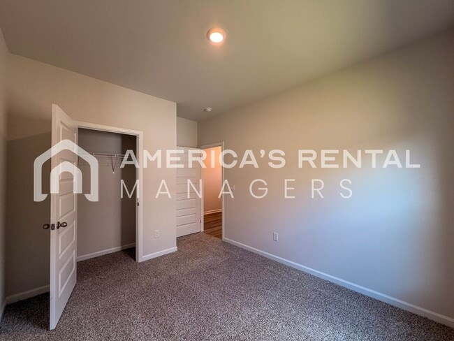 Building Photo - 169 Cattail Ct