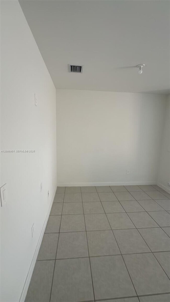 Building Photo - 11846 SW 246th Ln