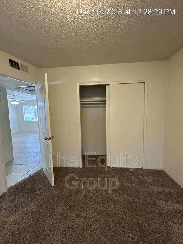 Building Photo - 514 S Bridge St