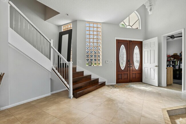 Building Photo - 4830 NE 28th Ave