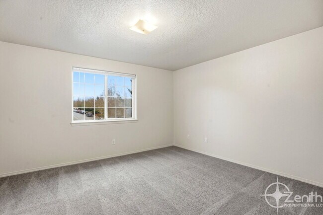 Building Photo - 3000 Cherry St