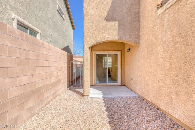 Building Photo - 9835 W Spinnaker Creek Ave