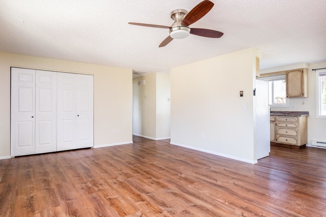 Building Photo - 607 N 16th St