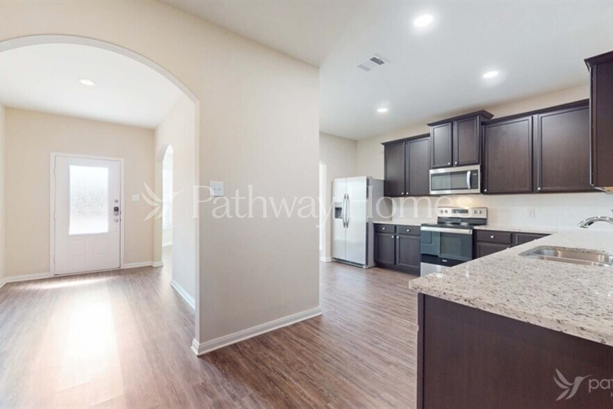 Building Photo - 1712 Blue Water Ct