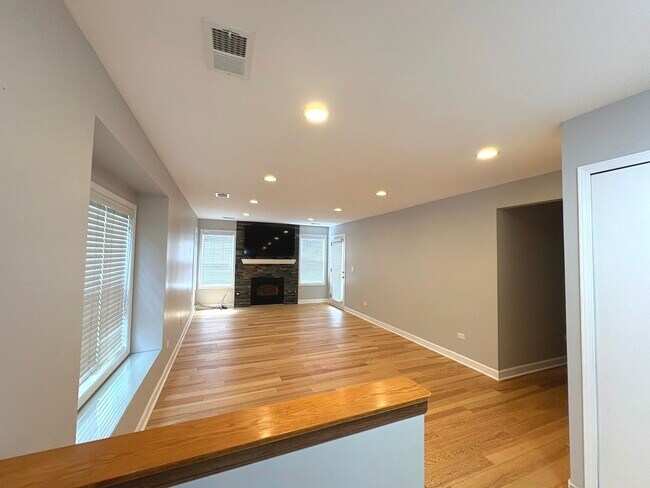 Building Photo - 258 Odlum Ct