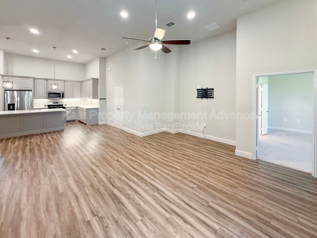 Building Photo - 3750 Dalea Dr