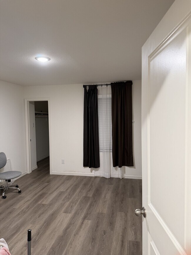 Building Photo - 5677 Ladytown Ln