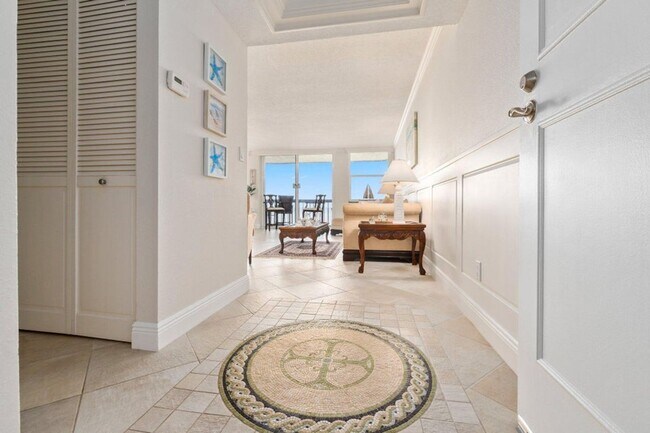 Building Photo - 3101 N Hwy A1A