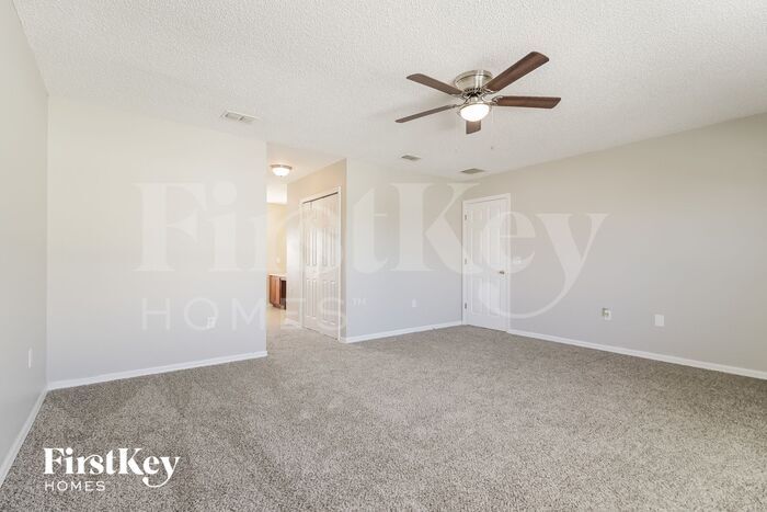 Building Photo - 556 Big Sioux Ct