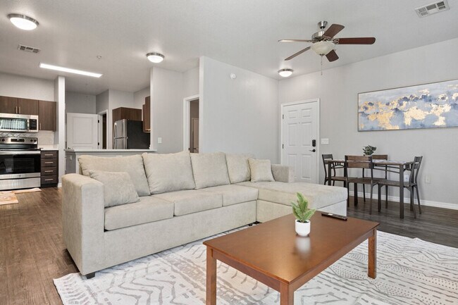 Building Photo - 14 W Villa Rita Dr