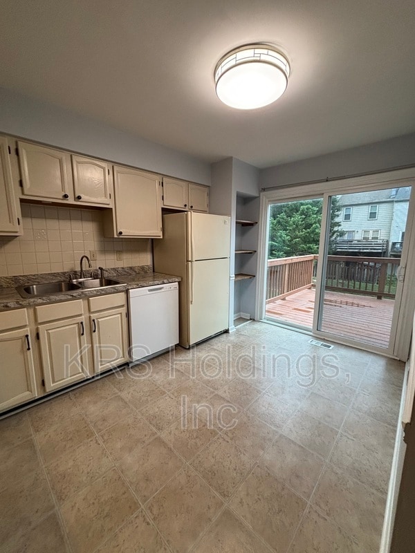 Building Photo - 10707 Gideon Ct