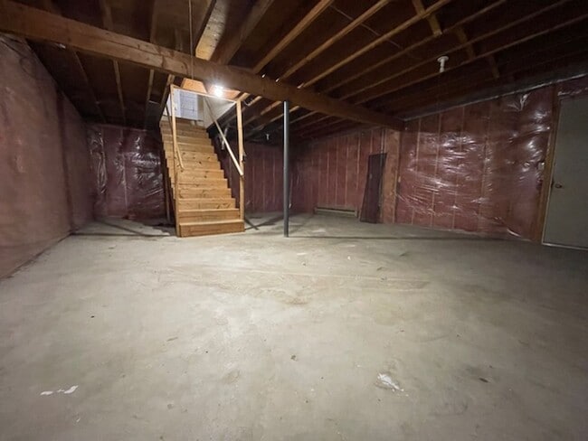 Building Photo - 5341 Bees Ln