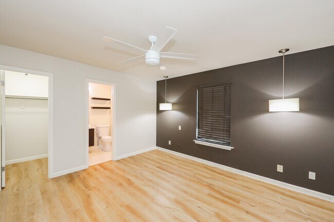 Building Photo - 9001 Taiga Ct