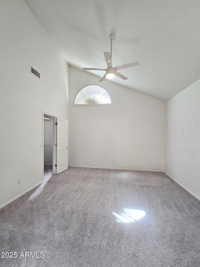 Building Photo - 6510 S Hazelton Ln