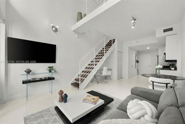 Building Photo - 60 SW 13th St