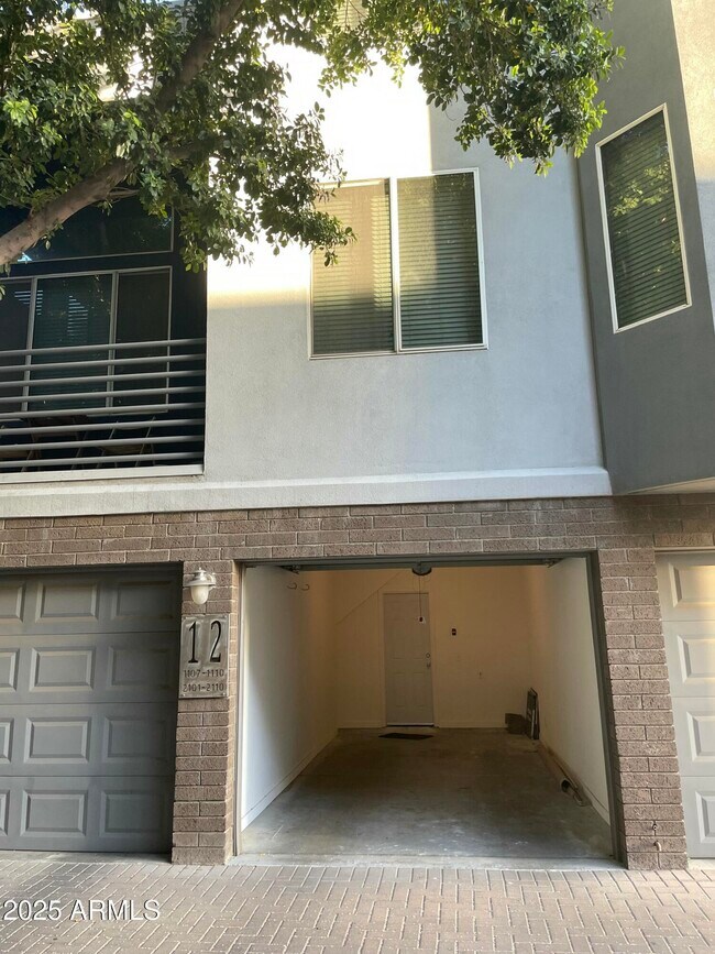 Building Photo - 3633 N 3rd Ave