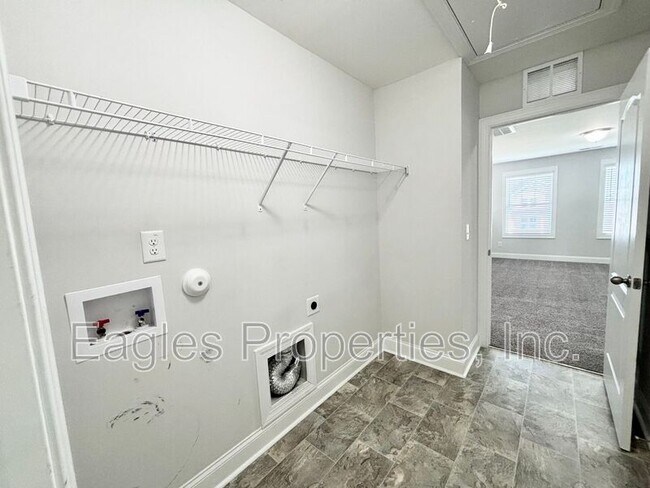 Building Photo - 106 Perignon Dr