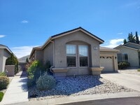 Building Photo - 1921 Teal Dr
