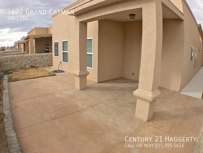 Building Photo - 3692 Grand Cayman Ln